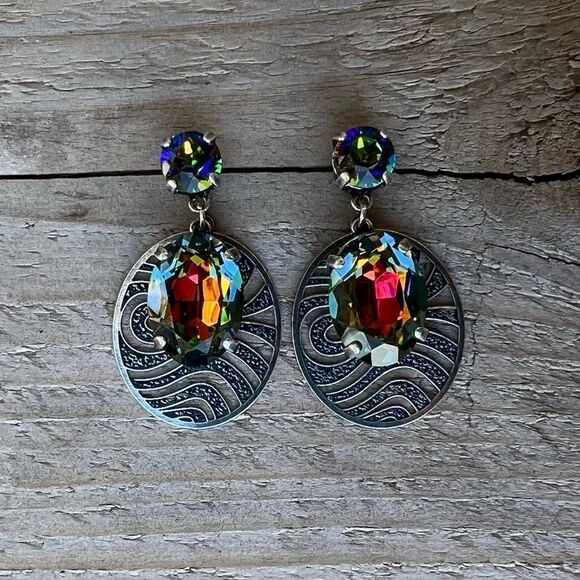 Handcrafted Earrings with Swarovski Crystal - Picture 4 of 6